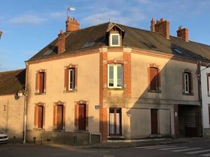 Vente immeuble 265 m² Argent-sur-Sauldre (18410)