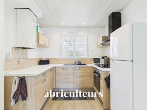 A QUELQUES METRES DE L'OCEAN - APPARTEMENT LUMINEUX - BATZ SUR MER