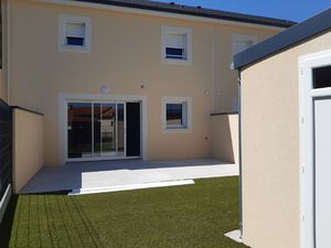 Maison meublé à louer à COUFFE