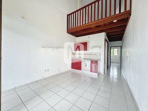 Location Appartement 2 pièces 57m² REMIRE MONTJOLY 97354