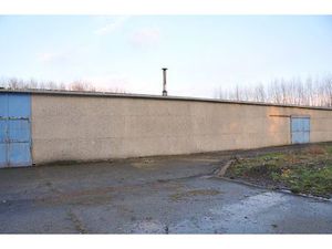 Privaat gelegen magazijn 400m² (opslag) Nokere