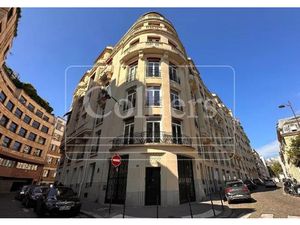 Location Bureau Paris 75008
