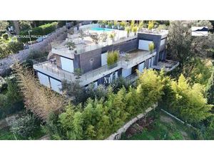 Villa de 480 m2 avec ascenseur