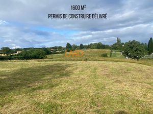 Foissac - Terrain constructible 1630m²