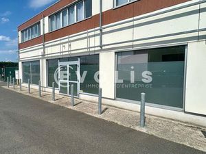 A LOUER - Local Commercial 165 m² - ORMOY (91)