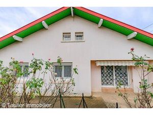 Vente maison 6 pièces 100m2 Saint-Jean-en-Royans 26190 - 262000 € - Surface Privée