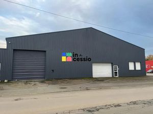 St Pavace loue Local d'Activité de 600 M² environ