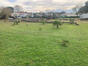 Vente terrain 900 m² Les Peintures (33230)