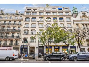 Vaste plateau de bureaux proche de République