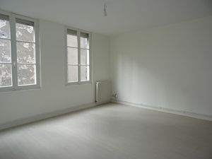 Location Appartement 2 pièces 58m² ORLEANS 45000