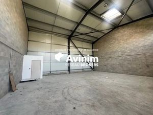 Cellule d'activité à louer – 132 m² à Bernes-sur-Oise (9