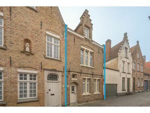 Huis te koop in Brugge met 6 slaapkamers