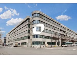 A LOUER  RER B - bureaux rénovés