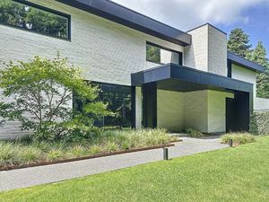 Maison à louer avec garage et terrasse   Uccle (VBD60151)