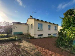 Vente Maison à Montaigu-Vendée (85600) : à vendre / 90m² Montaigu-Vendée