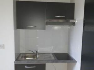 Location appartement 2 pièces 26 m² à Bordeaux (33000)