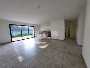 Location maison 4 pièces 93 m² à Mauves-sur-Loire (44470)