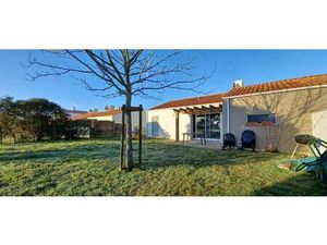 Location Maison au Fenouiller (85800) : à louer / 66m² Le Fenouiller