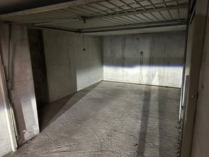 GARAGE BOX FERME VILLEURBANNE