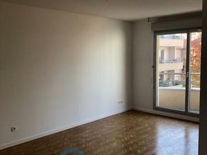 T2 AVEC BALCON ET GARAGE LYON 7EME