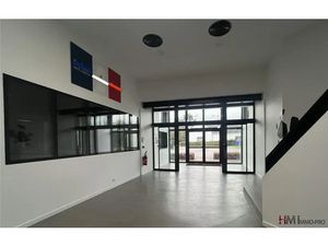 À LOUER - IMMEUBLE PROFESSIONNEL INDÉPENDANT - LA VATINE MONT-