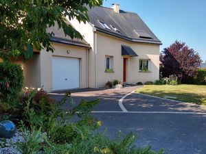 Maison Bain De Bretagne 7 pièce(s) 120 m2 + garage   carpot et atelier