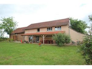 Cossaye  belle propriété composée d'une habitation principale et gîte