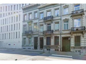 Immeuble de rapport à vendre avec terrasse et jardin   Bruxelles (VBD60158)