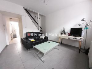 MAISON 2 CHAMBRES ET COUR