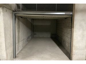 Annonce parking/garage à louer