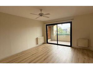 Location appartement  m² T-2 à Bergerac  690 €