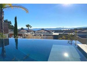 Villa de luxe de 5 pièces en location Sainte-Maxime  Provence-Alpes-Côte d'Azur