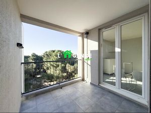 Appartement T3 – 68 m² – Dernier étage – Terrasse + Cave