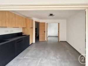 Appartement à vendre - 2 pièces - 22 01 m2 - Bandol - 83 - PROVENCE-ALPES-COTE-D-AZUR