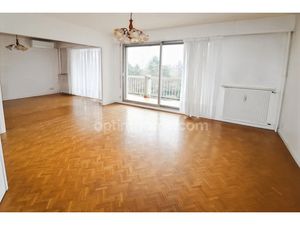 Vente appartement 3 pièces 85 m² à Grenoble (38000)  194 000 €