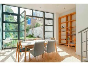 Maison à vendre avec terrasse et jardin   Ixelles (VBD60096)