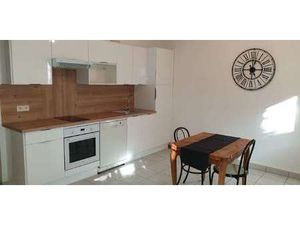 Location Appartement 2 pièces à Auray La Gare (56400) : à louer 2 pièces / 45m² Auray La G