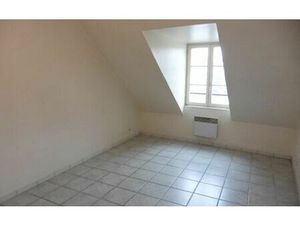 Location appartement  41.09 m² T-3 à Neuilly-Saint-Front  309 €