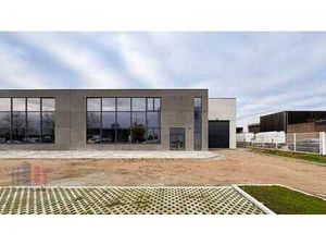 Entrepôt de 649 m² À LOUER À LIER