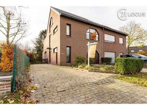 Maison spacieuse dans un quartier calme à Zwijndrecht - 5 ch