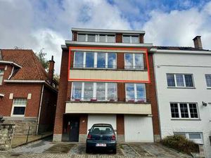 Bel appartement 2 chambres avec jardin et garage à Limal