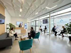 À VENDRE – MURS COMMERCIAUX LIBRE – PARIS 20e / ST-FARGEAU – 54 m²