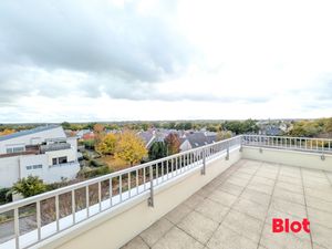 À VENDRE - Beau T3 de 65m² en dernier étage avec terrasse de 29m² exposée sud-ouest - ACIG