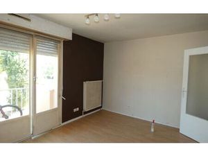 Location appartement  m² T-1 à La Mulatière  496 €