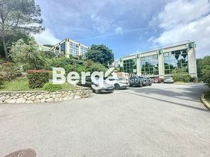 Bureau de prestige de 230 m2 en location - Vallauris  France