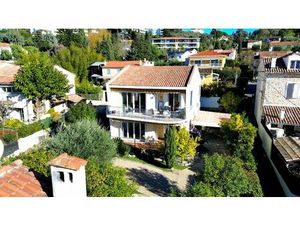 MAISON 140 M2 PROCHE DES PLAGES / CANNES