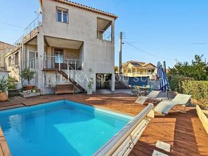 Vente Maison 133 m2 avec Studio  Terrasses  Jardin  Piscine et Garage sur Parcelle de 445 