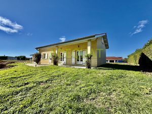 PAJAY  Maison individuelle T5 / garage double / terrain de 6