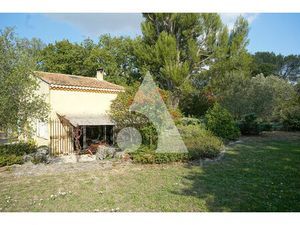 Fuveau  maison 3 pièces sur terrain d'environ 1800m2