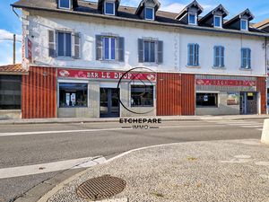 A vendre ensemble immobilier et fonds de commerce